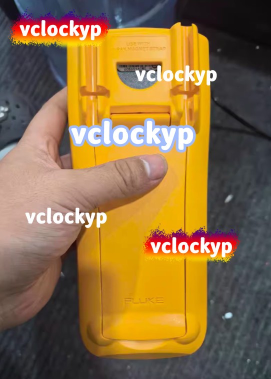 1pcs Fluke 1507 megohmmeter