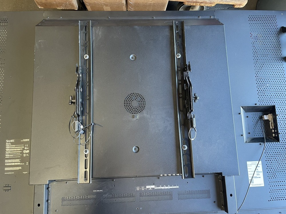 SMARTTECH SBID8070I-G4 70" Interactive Flat Panel LCD TOUCH SCREEN.SKU213837