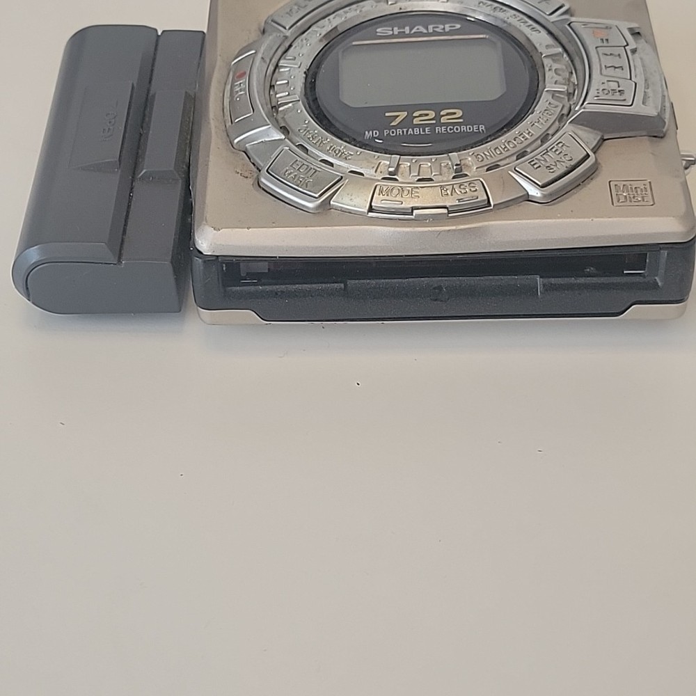 Sharp MD-MS722 Portable Minidisc Recorder Player W/ External Battery READ