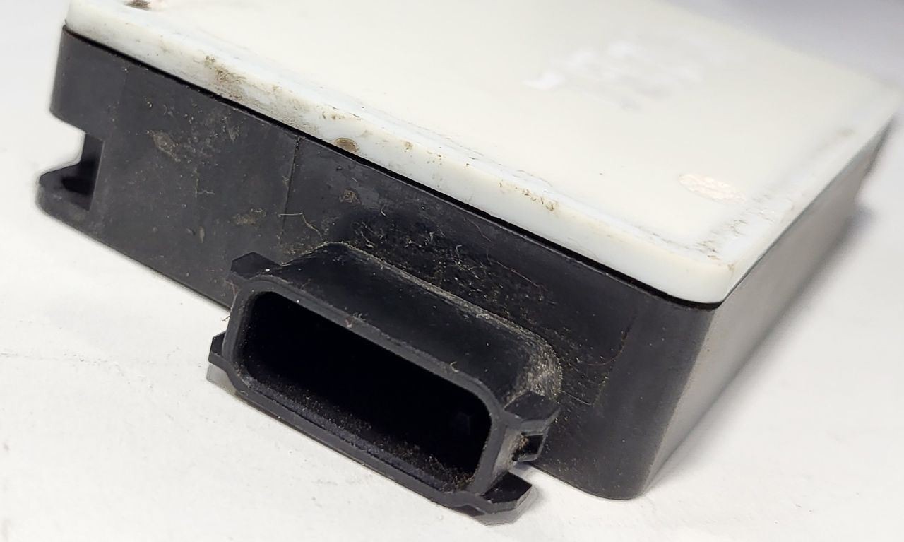 2014 Mercedes E350 OEM Front Left Blind Spot Radar Sensor 619695800