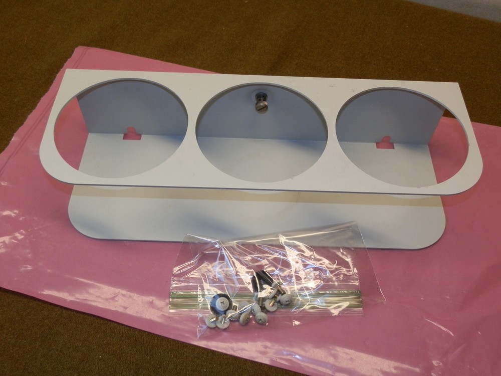 Waters 1525 Binary HPLC Pump Sample Bottle Hilder And Trays