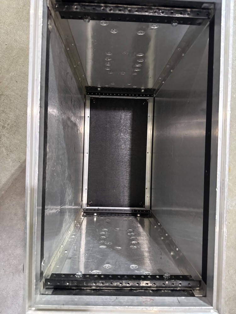 ATA flight case w/wheels