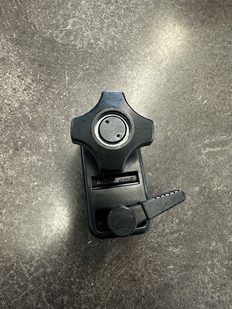 NIKON SB 102 SPEEDLIGHT. 