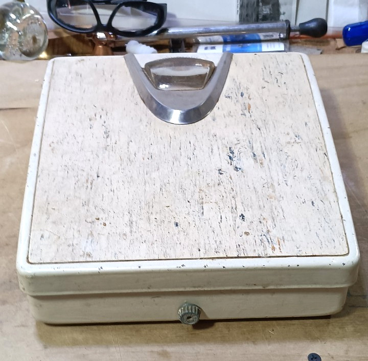 Vintage BORG Bathroom Scale - 1950s Working, fully functional & accurate