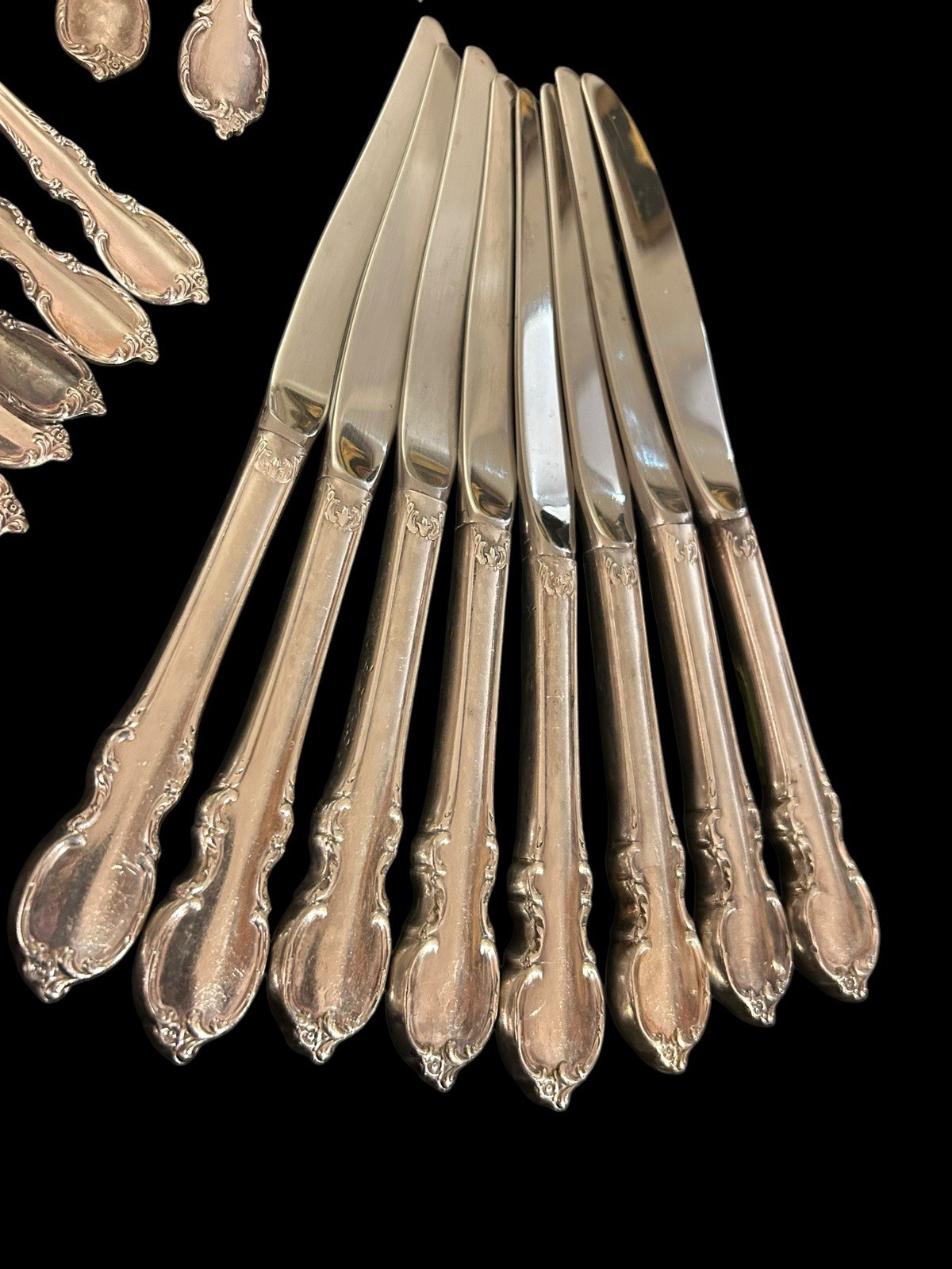 32 Pcs Set 1847 Rogers Bros Reflection Silverware Forks Spoons Knives Floral