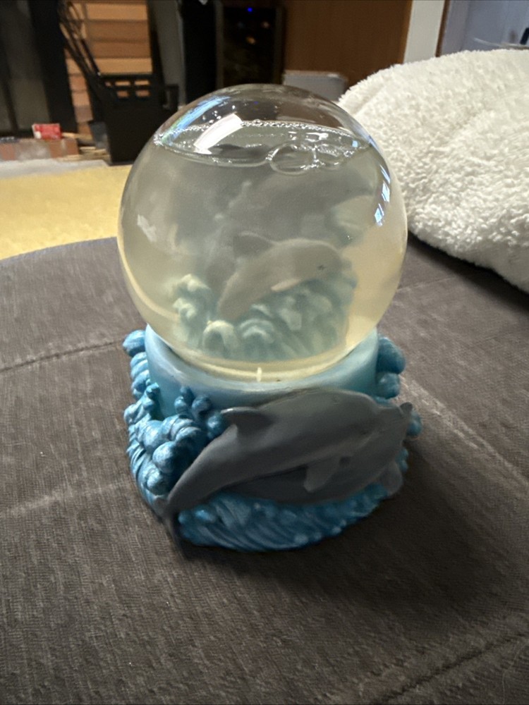 Dolphin Snow Globe
