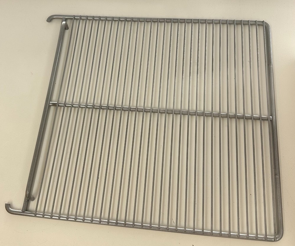 Traulsen refridgerator racks/shelves