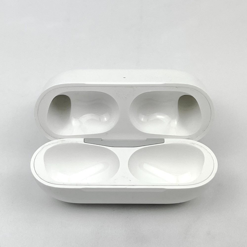 Apple AirPods Pro Genuine Replacement Charging Case Only A2190