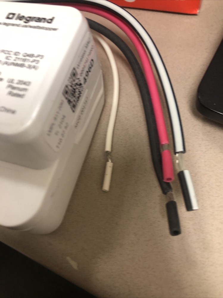 LEGRAND WATTSTOPPER LMPL-611-20M WIRELESS PLUG LOAD CONTROLLER