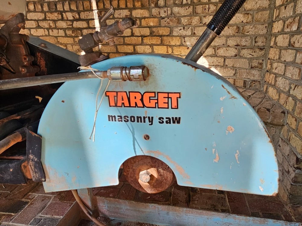 Target Masonry Saw Table-Gas Engine