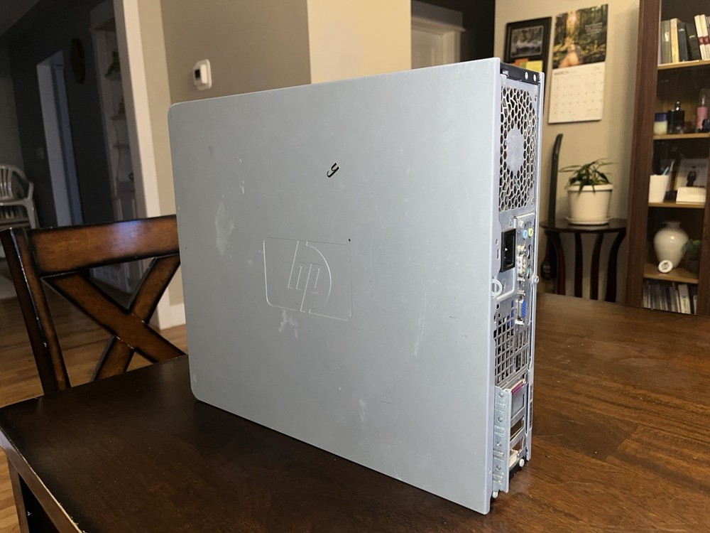 HP Compaq dc5800 small form factor desktop computer #05