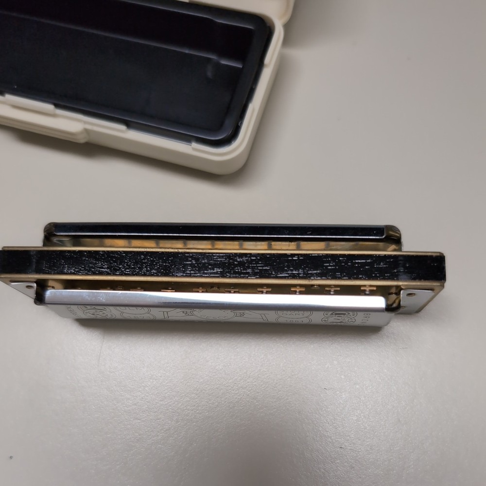 Hohner Marine Band Harmonica - Key of E Flat