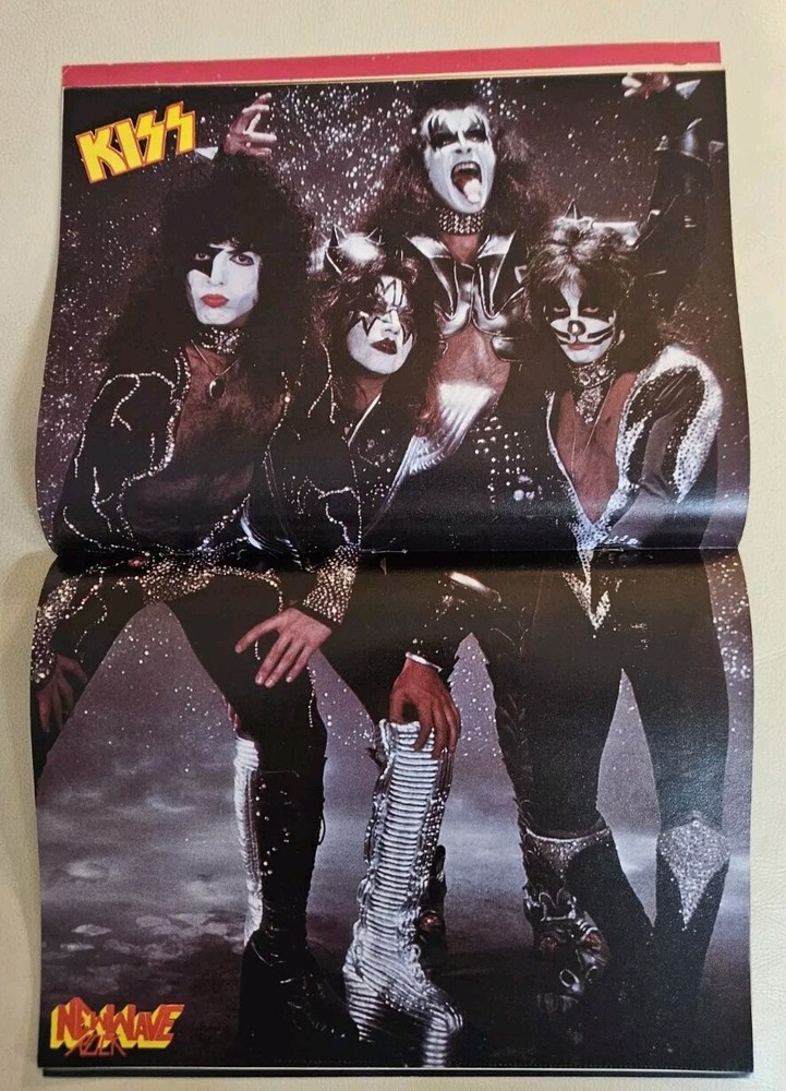 NEW WAVE ROCK Magazine KISS