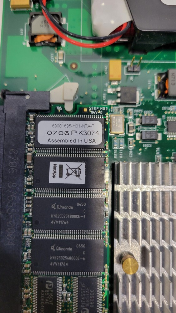 NetApp FAS3050 Controller Module W/Motherboard, Memory, NVRAM5, 1GB Boot Card.