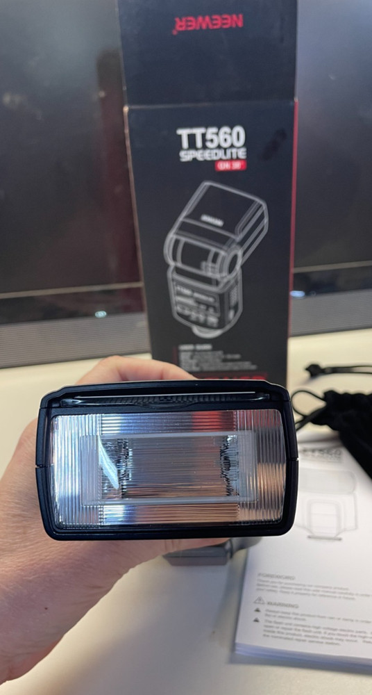Neewer TT560 Flash Speedlite with Shoe Mount