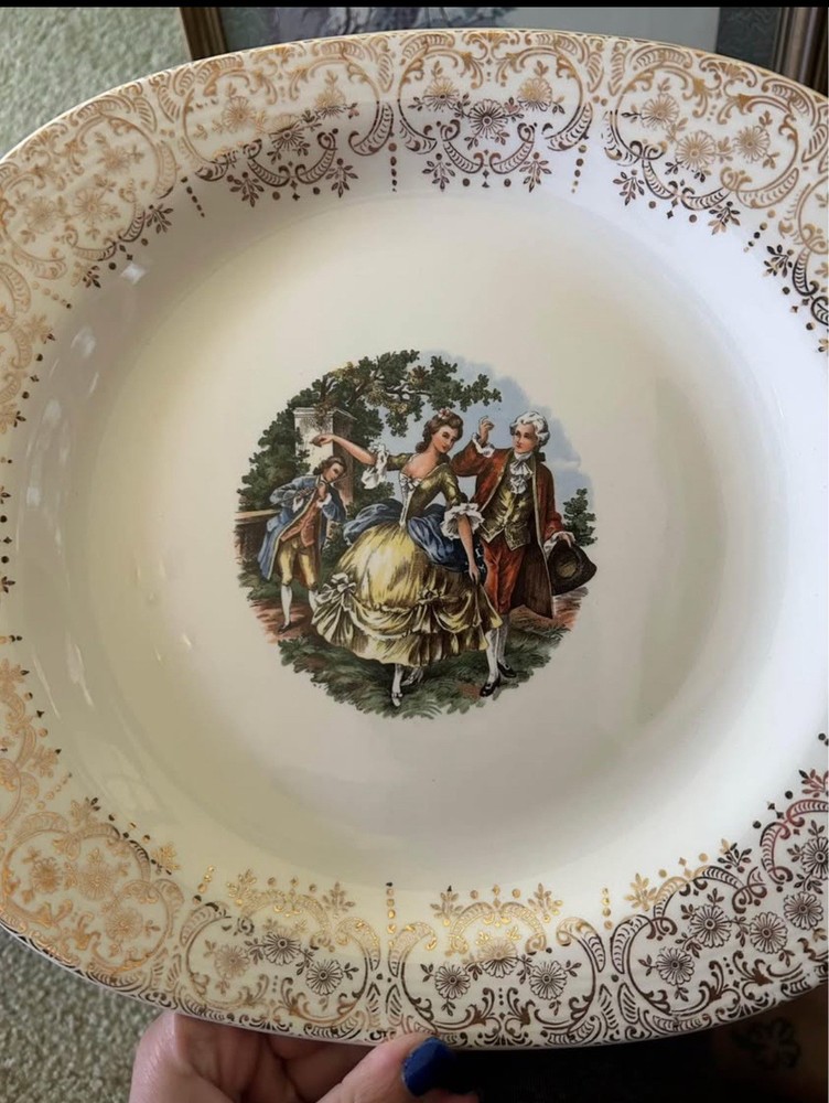 Vintage Triumph America dish set