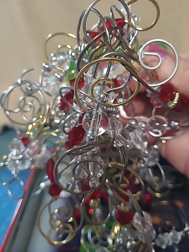 TIN WITH MANY CHRISTMAS HOOKS (BIN M)