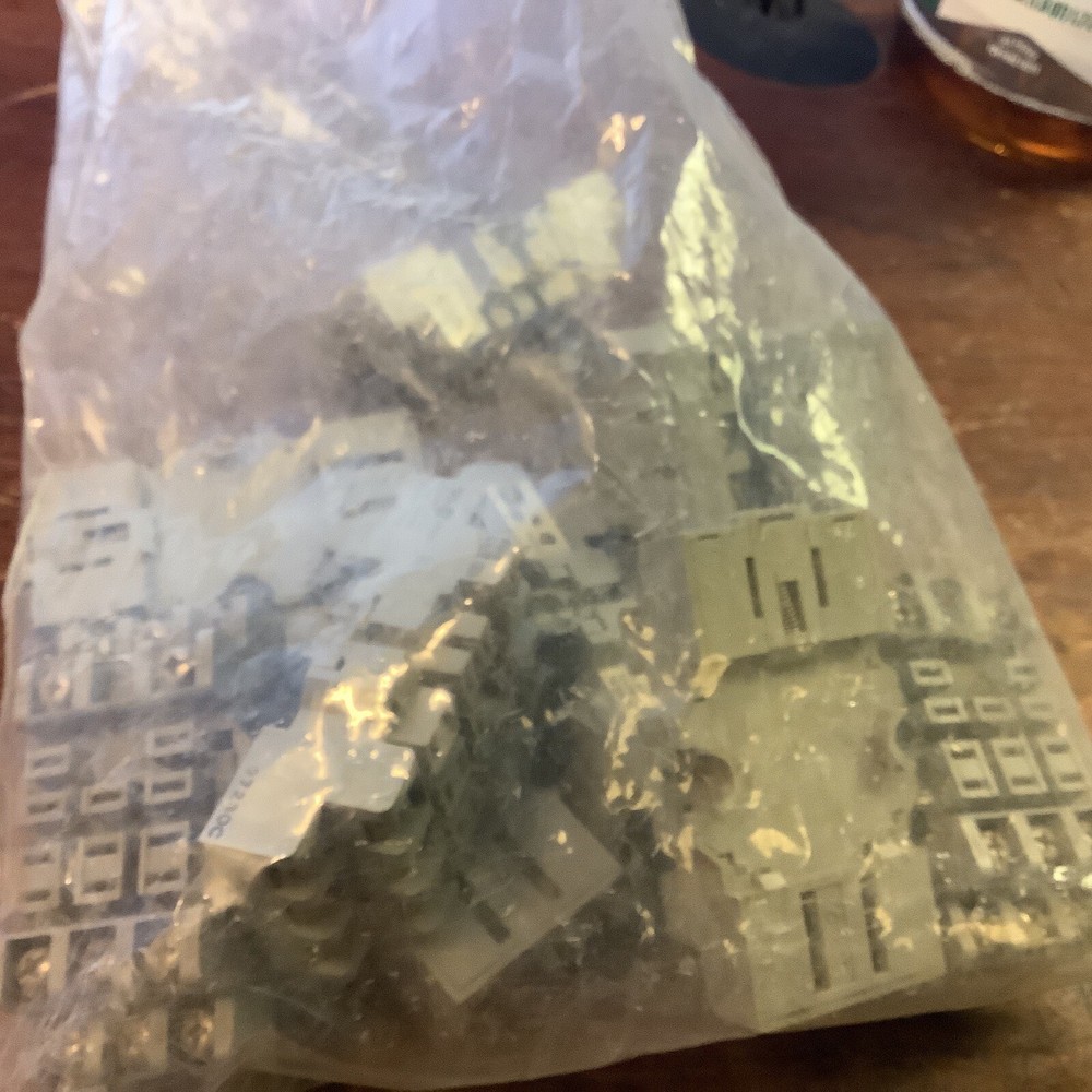 Square D NR82-Class, Type-8501 Front Wired Relay Socket(NOS)