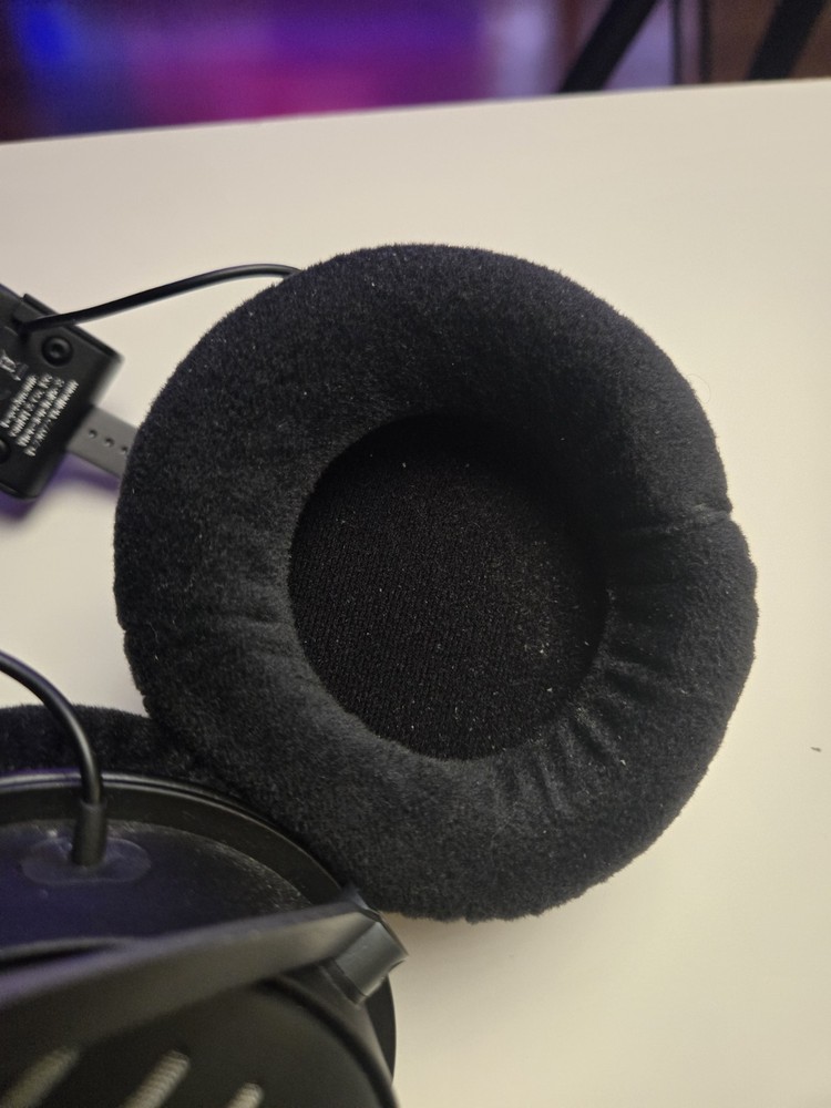 Beyerdynamic DT 1990 Pro Studio Headphones