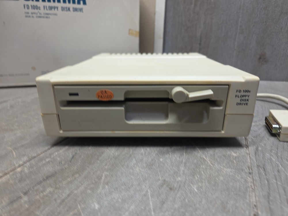 Vtech Apple Floppy Drive FD 100c Gamma Laser(Untested)
