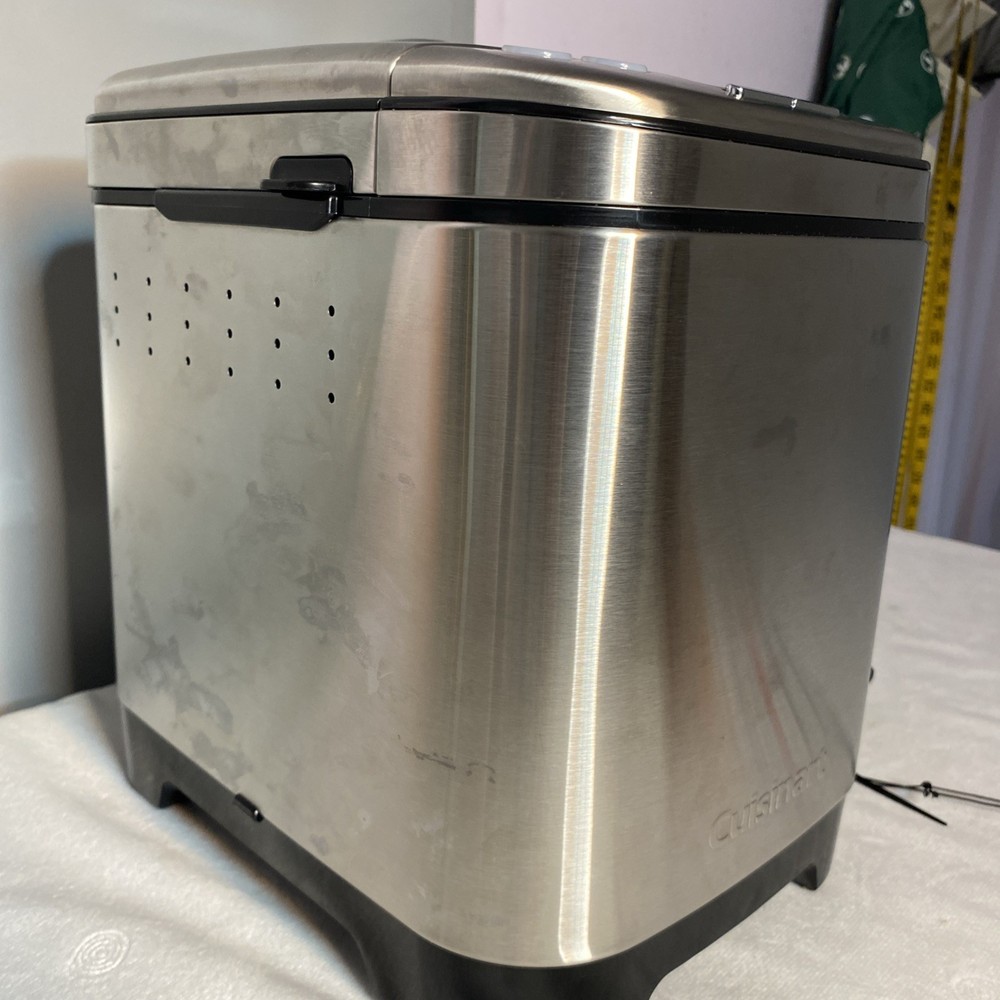 Cuisinart Compact Automatic Bread Maker Mixes, Kneads, Bakes And Keeps Warm