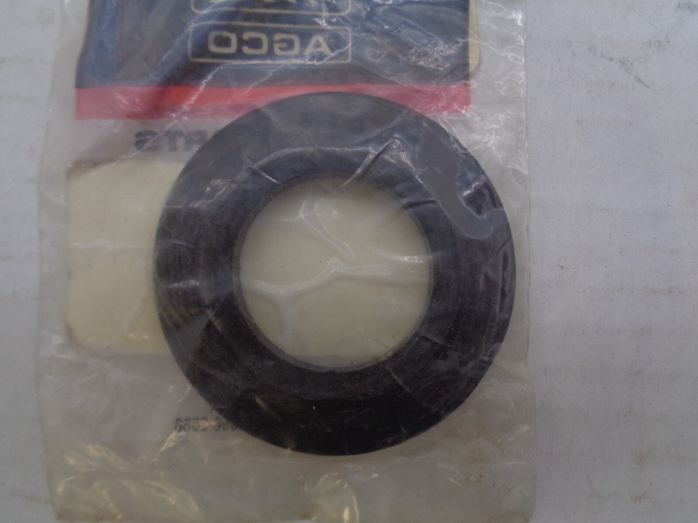 AGCO SEAL - 72212232 - BOX7