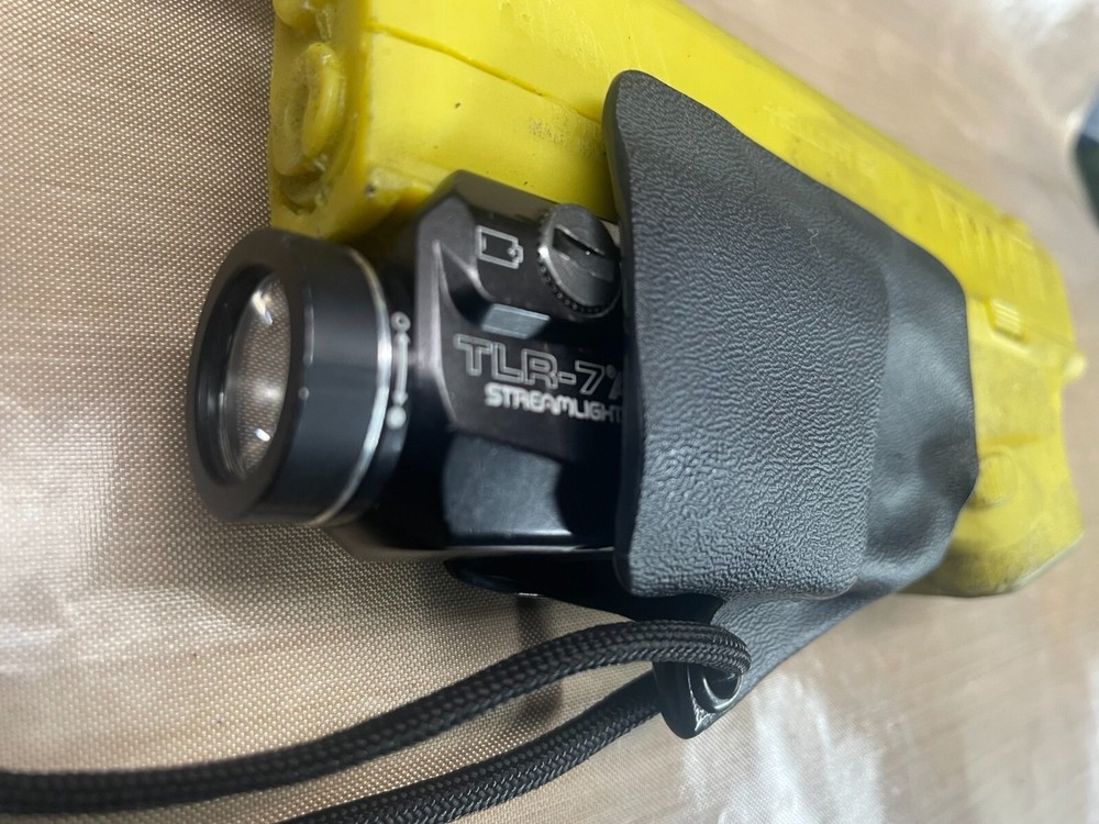 Kydex Trigger Guard for Hellcat Pro with Rail Mounted Light