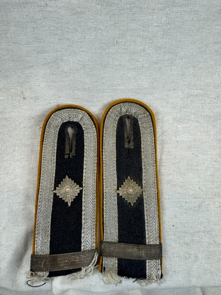 German 2nd War Luftwaffe Shoulder Board Set