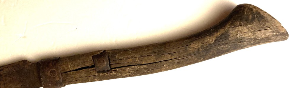 SCARCE PRIMITIVE HAND HELD CUTTER / SWORD