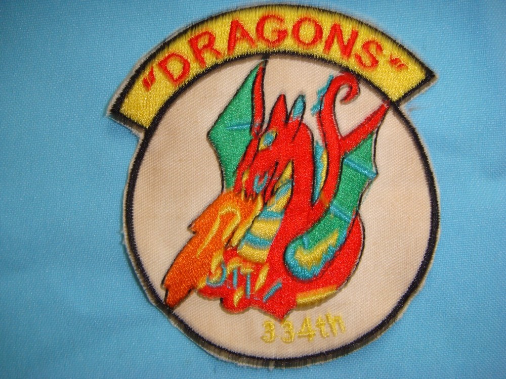 VIETNAM WAR PATCH, US 334th ARMED HELICOPTER CO- 3rd PLATOON  " DRAGONS "