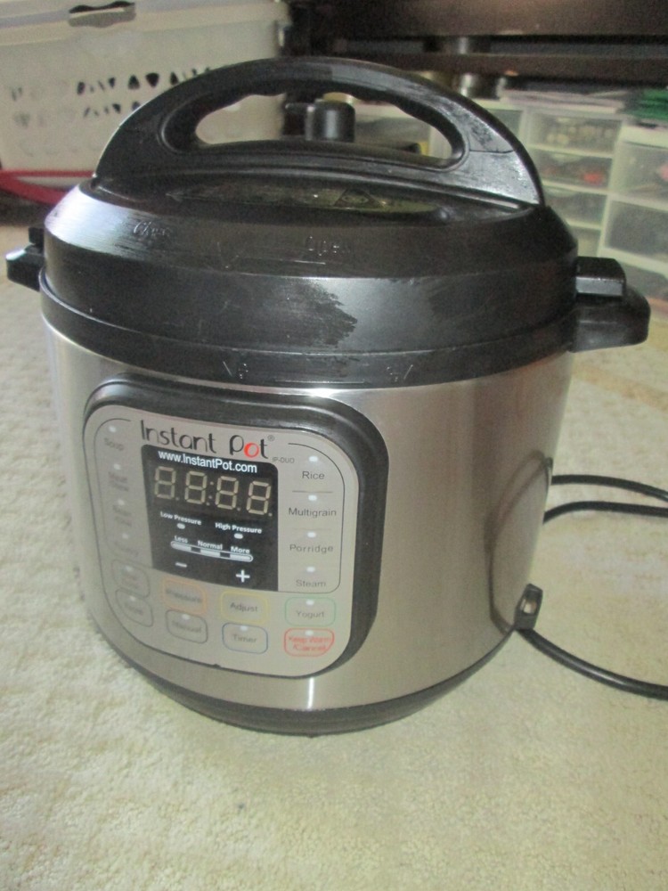 Instant Pot IP-DUO60 V2 Programmable Pressure Cooker 6 Qt Stainless w/ Racks