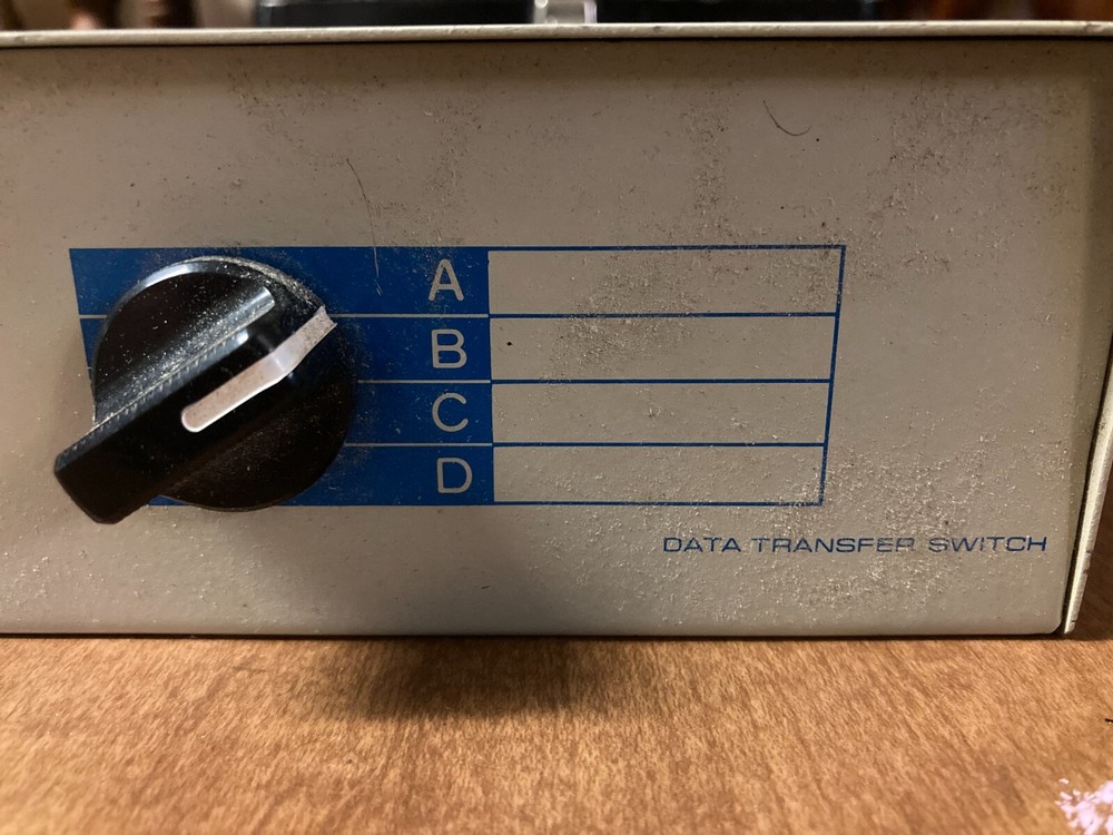 Data Transfer Switch Box, Manual ABCD Input-Output 4-Way