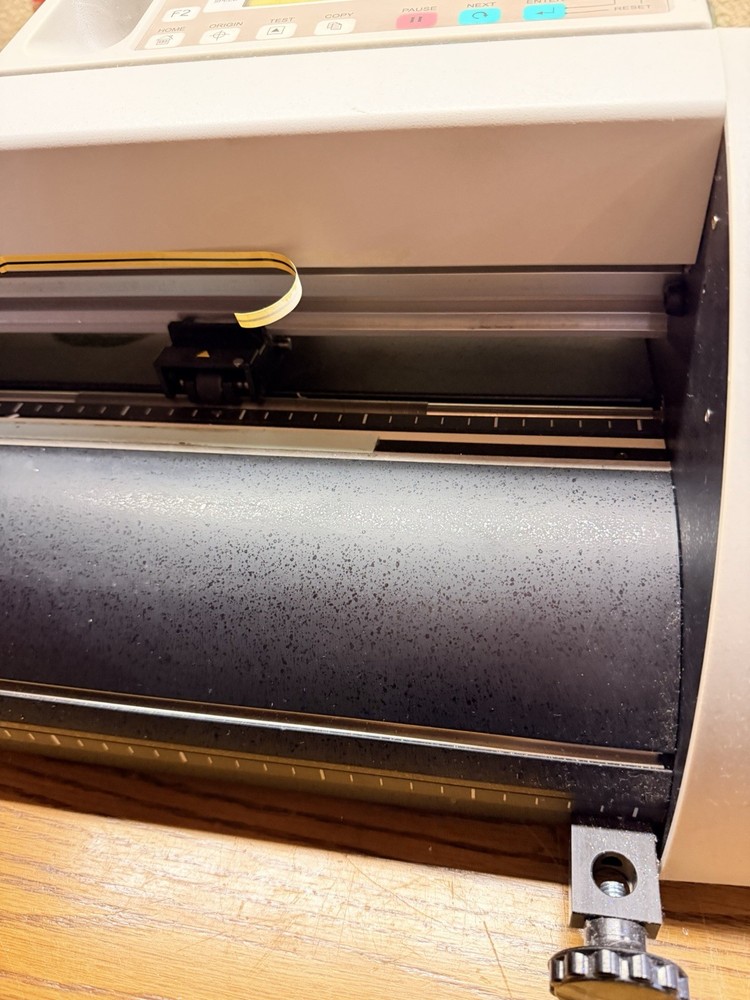 DGI Omega plotter OM-40