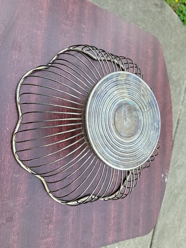 International Silver Company 9.75in Silverplated Wire Basket