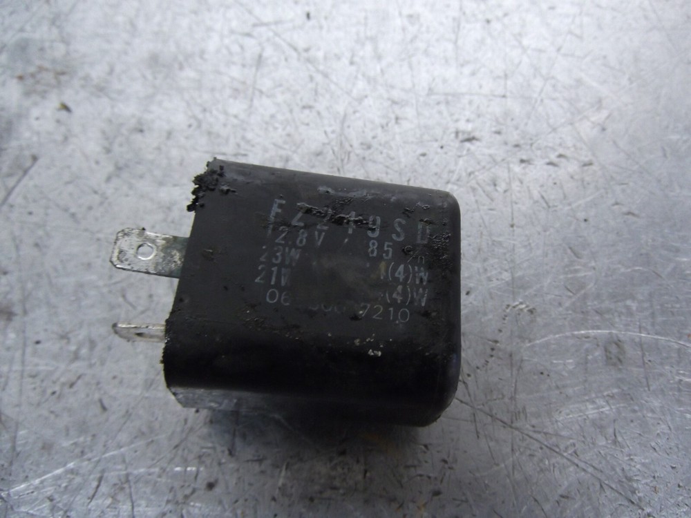 KAWASAKI ZXR400 L INDICATOR RELAY