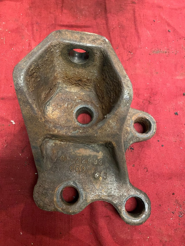 Caterpillar  engine mount 01-22933-000 CAT