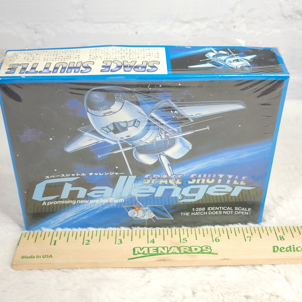 Union 1/288 Space Shuttle Challenger Model Kit New Sealed
