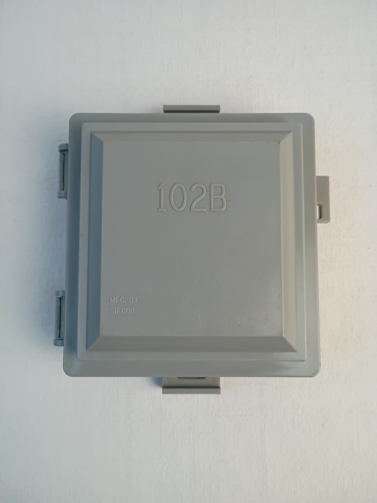 Fiber Optics Splice Slack Storage Housing 102B