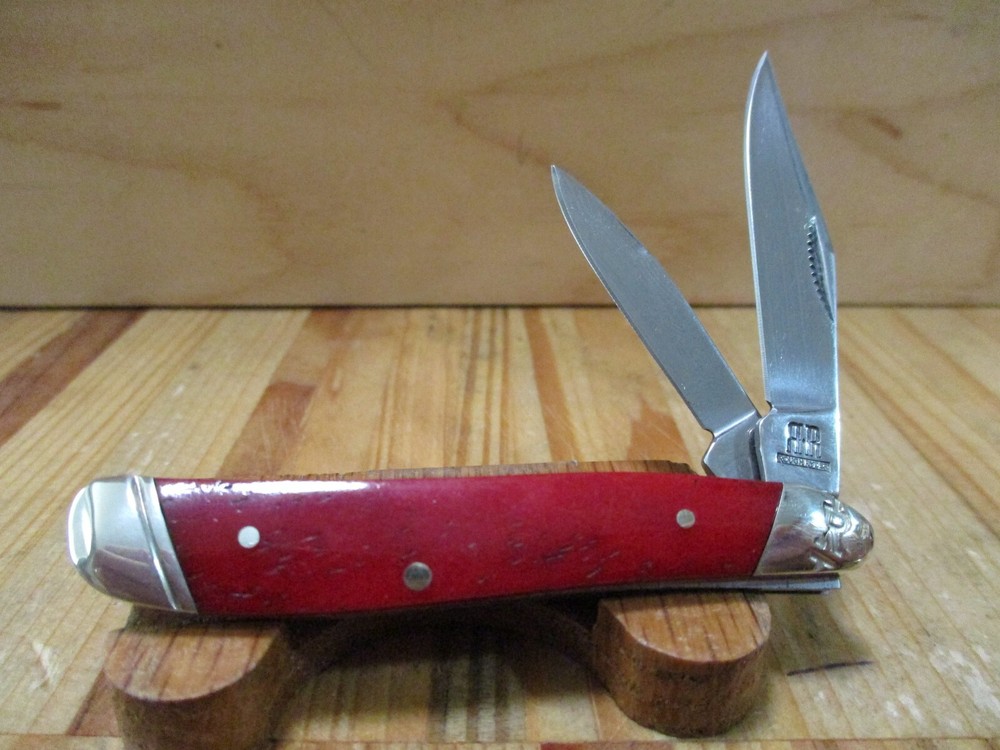 New Rough Ryder Smooth Red Bone Peanut Folding Pocketknife - RR2226