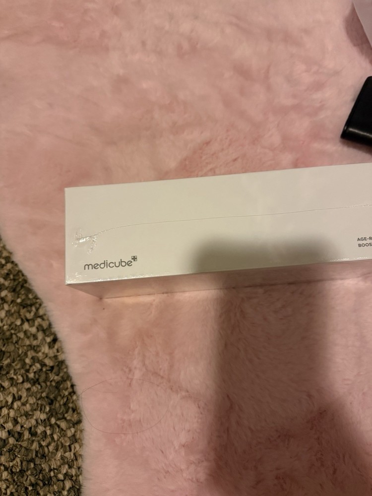 medicube AGE-R Booster Pro Multi-Function Face Device Pink USB, 5 Speeds