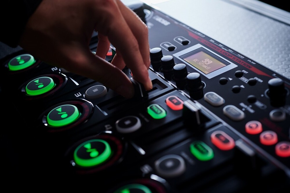 BOSS RC-505 MKII LOOP STATION used