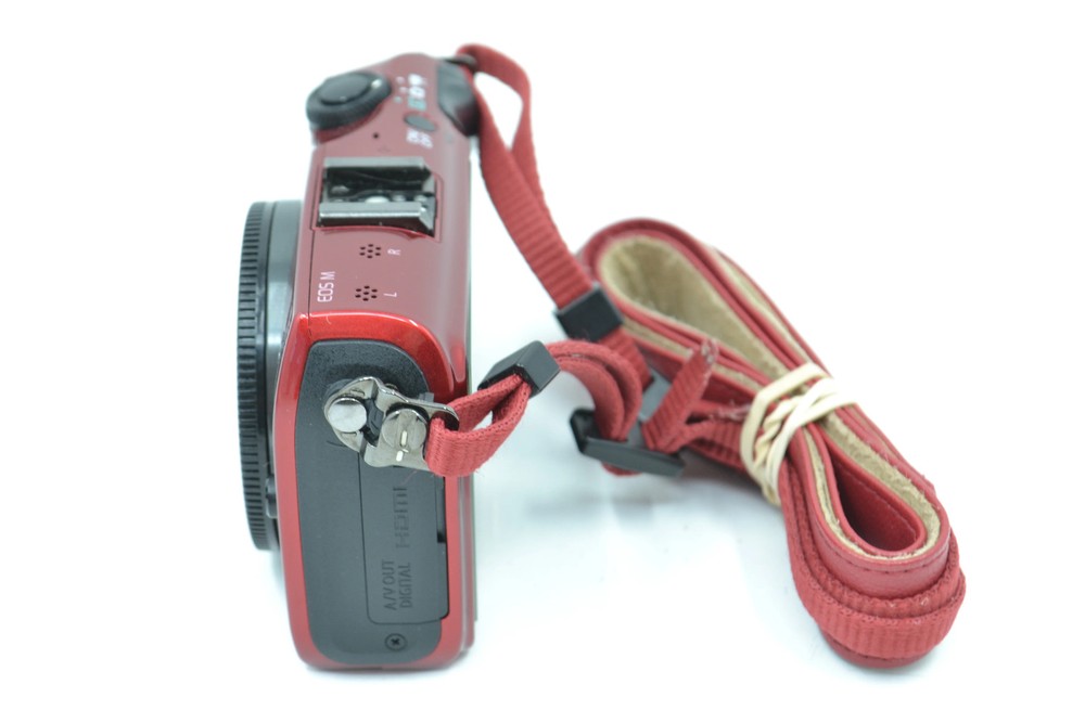 Used Canon EOS M (Red) Body