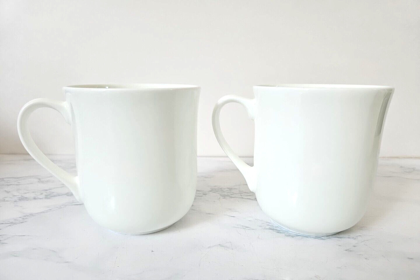 2 WEDGWOOD Gourmet Coffee Mugs Cups Bone China Professional China Home Gourmet