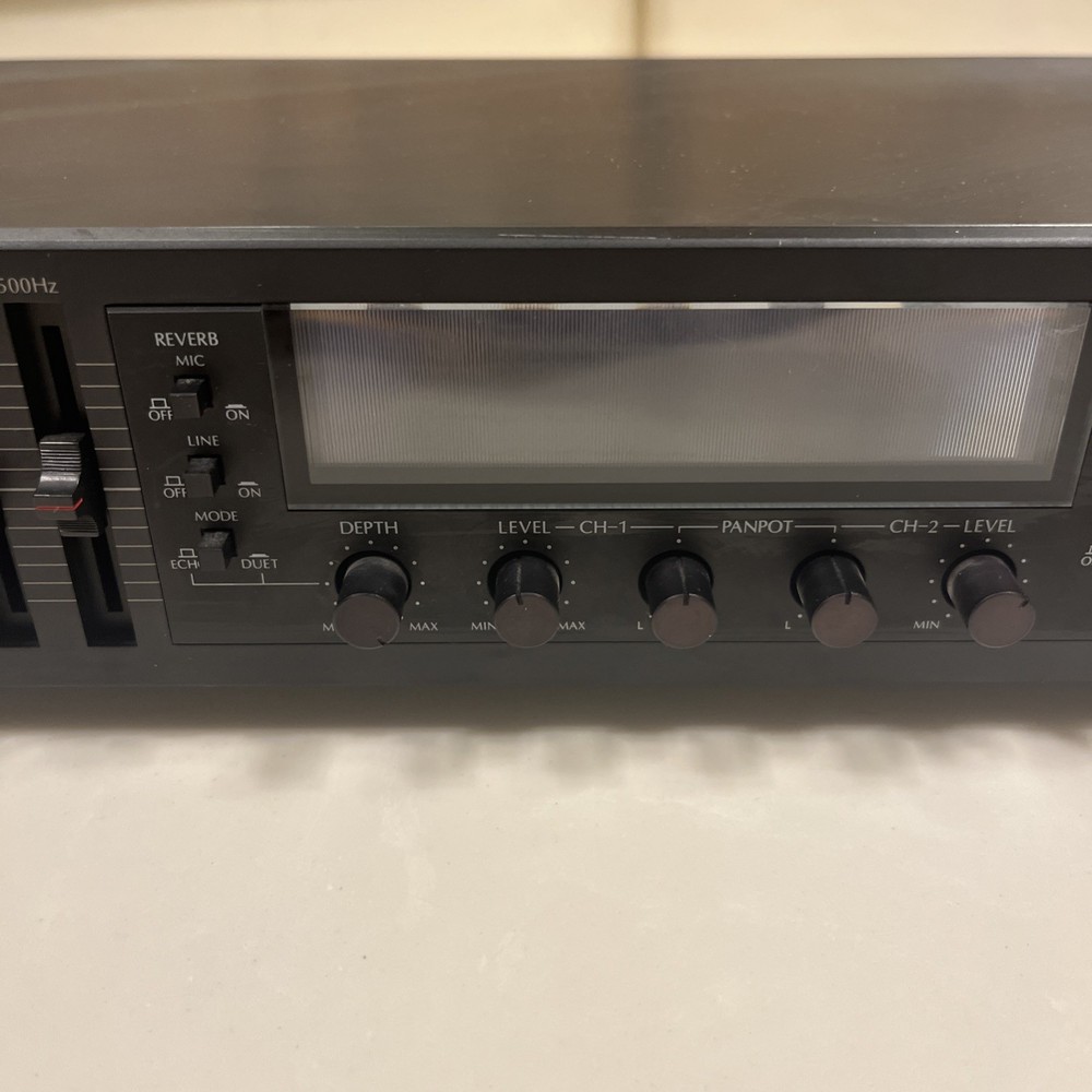 Sansui RG-7 Stereo Graphic Equalizer Consolette