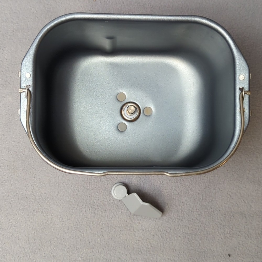 Sunbeam OSTER 5821 Bread Machine Maker Pan & Paddle Replacement Parts