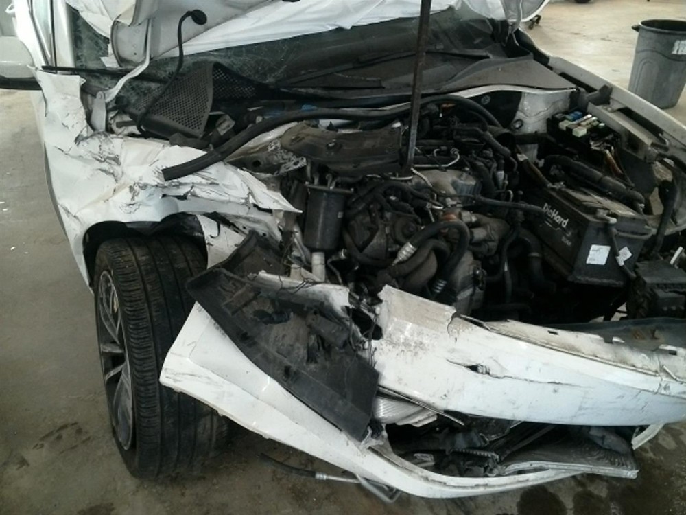 PASSAT 2012 High Mounted Stop Light 104748451