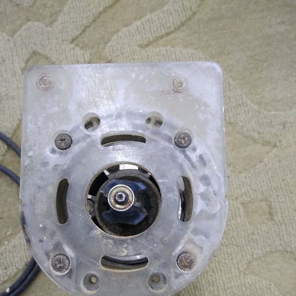 DeWALT COMPACT ROUTER , DWP 611