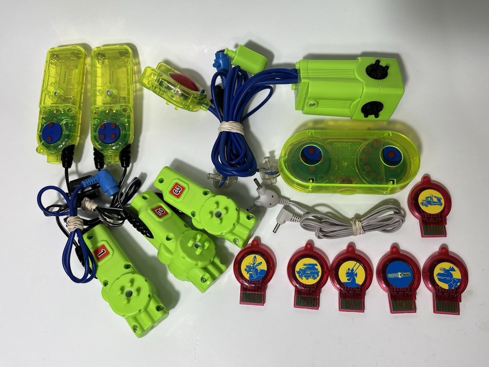 K'Nex Cyber Controller Bundle Including Remote Control, Motors & Keys