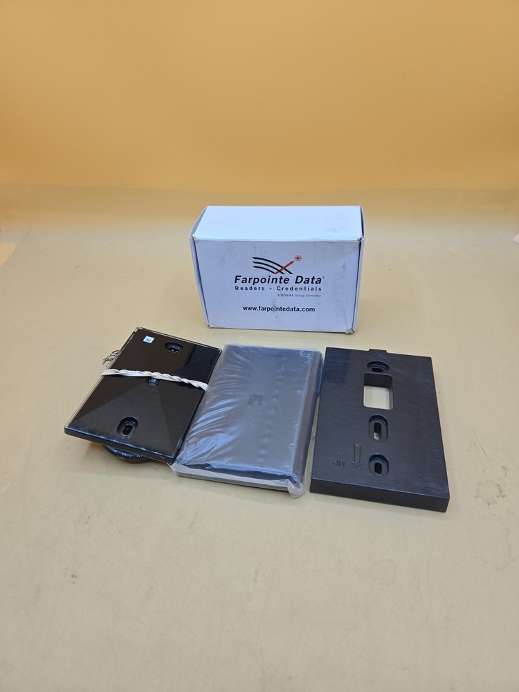 DMP Delta 5 Farpointe Data Contactless Smartcard Reader 13.5 MHz Black New