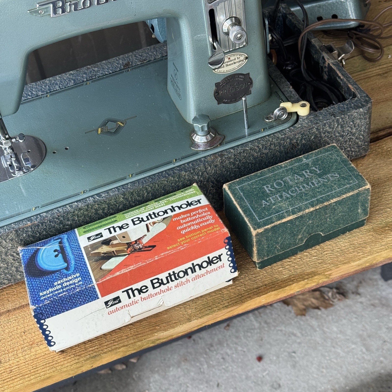 Vintage Sewing Machine Brother HA3-B5 ZigZag Beautiful W/Case & Accessories